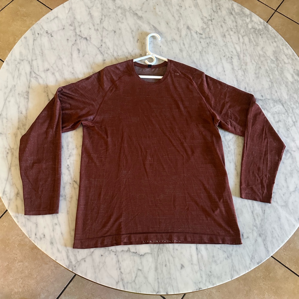 Lululemon shirt